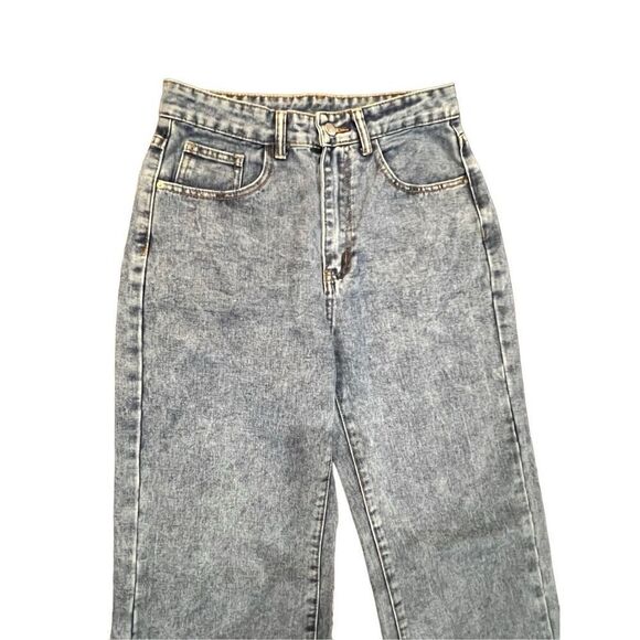 Wide Leg High Waisted Baggy Fit Women's Jeans Size 6 - Picture 2 of 4
